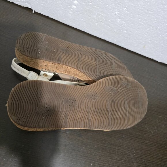 Tommy Bahama Off White Leather Thong Sandals 7 - Picture 10 of 11